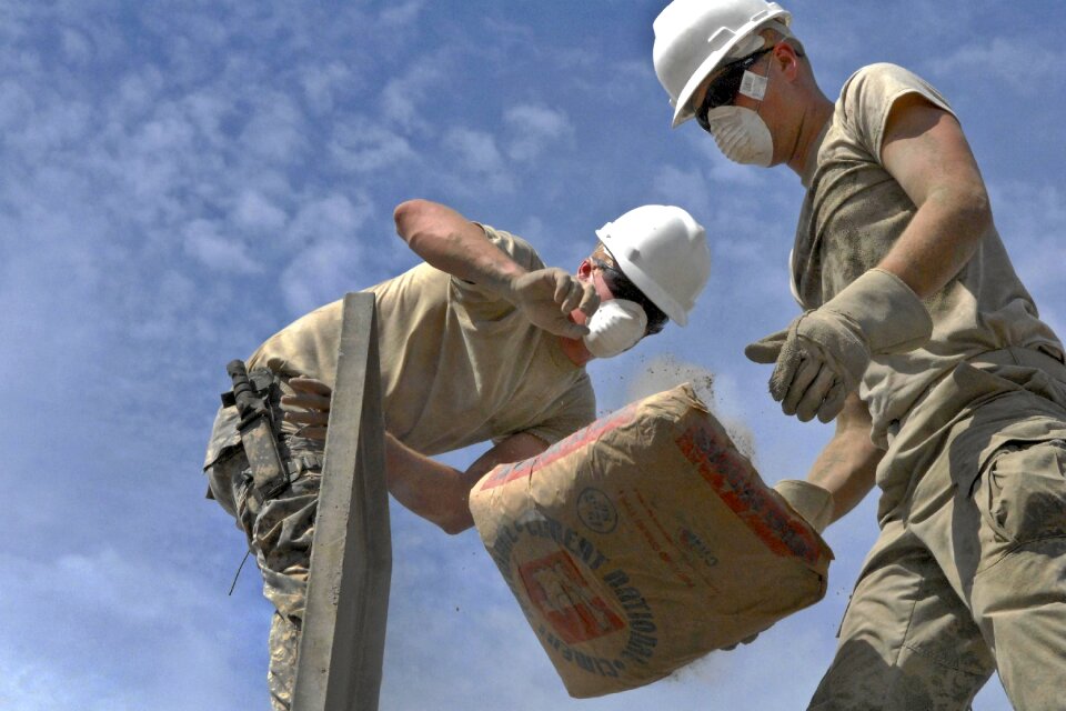 Labor concrete building