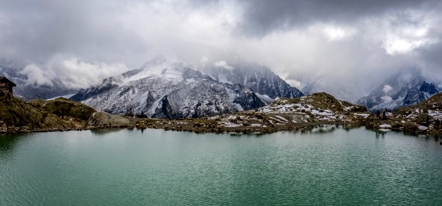 lac blanc (refuge) with view of Grandes Jorasses in the fog
