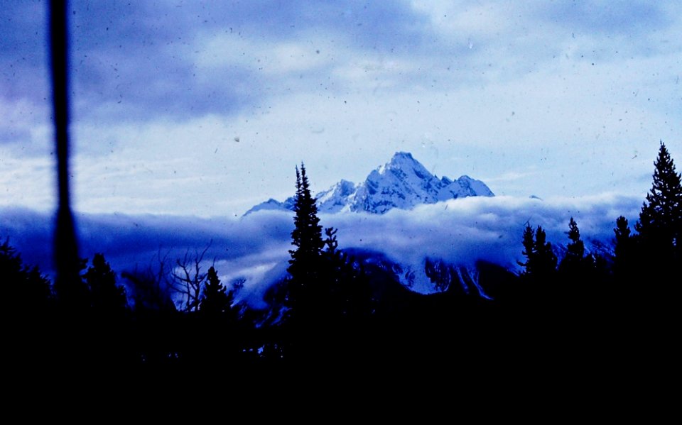 Bear Tooth Mountain Range (1)
