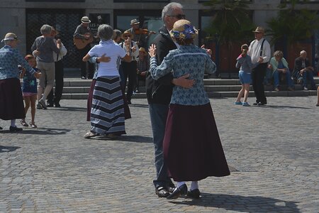 Ball festival no dancing