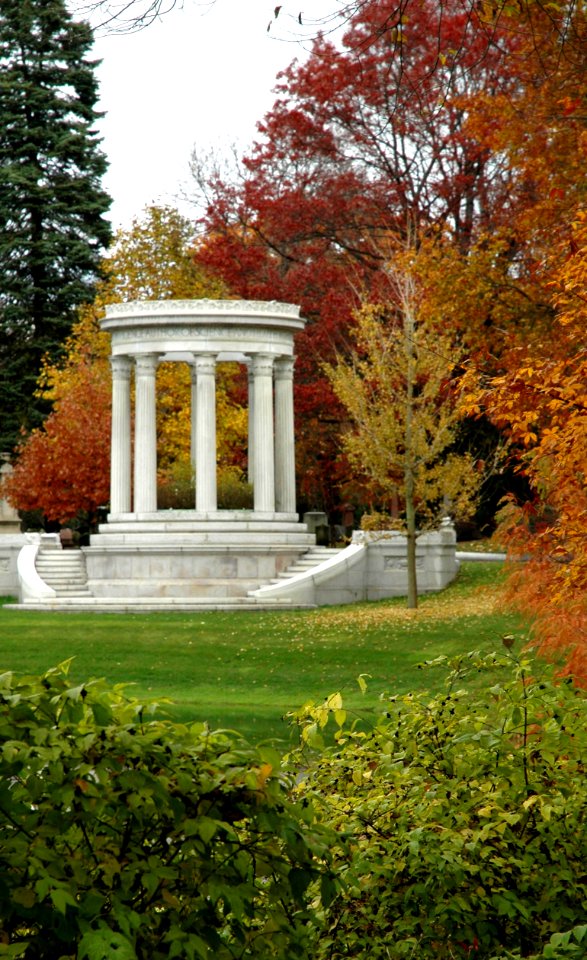 Autumn at Halcyon Lake
