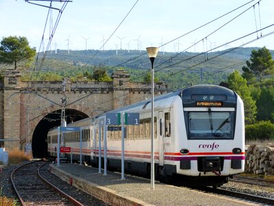 Station tunnel railway photo