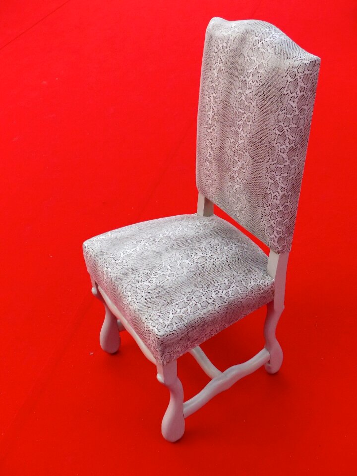 Upholsterer lin living room