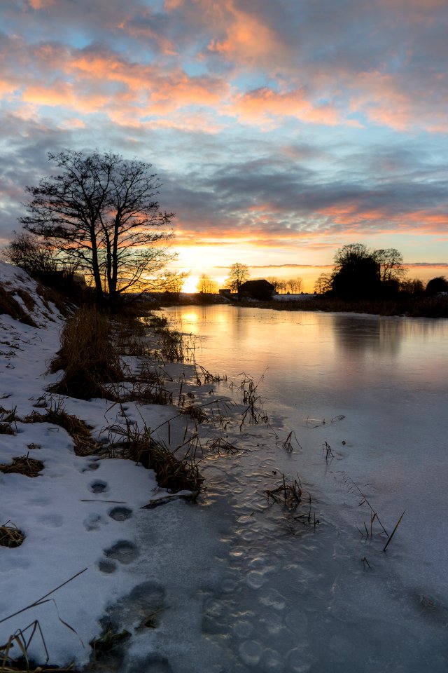 Frozen River photo
