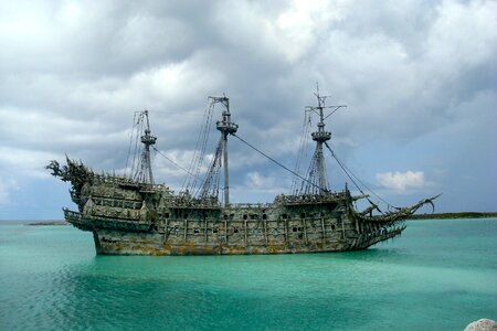 Disney black pearl caribbean