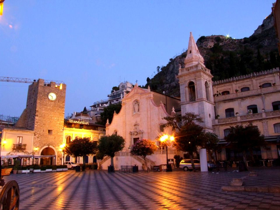 DSCF7735-Taormina-Sicilia-Italy-gnuckx CC0 HQ