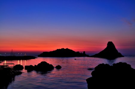 Aci Trezza Faraglioni Sea Dawn Sunset Sicilia Italy Italia - Creative Commons by gnuckx photo