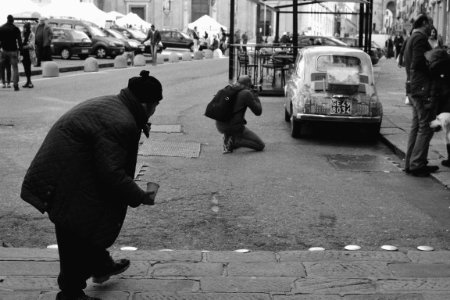 The beggar and the Fiat 500