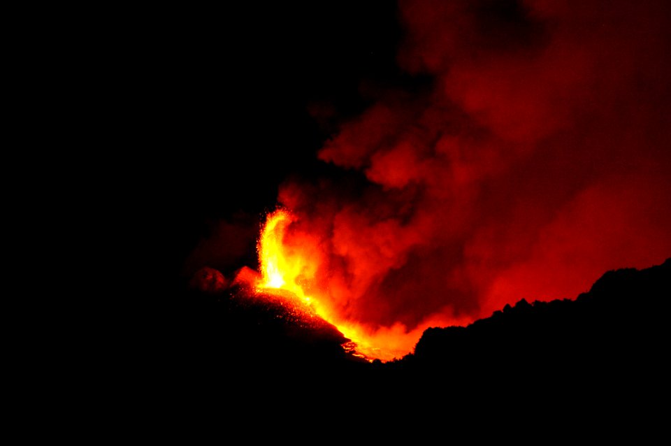 Etna Volcano Paroxysmal Eruption July 30 2011 - Creative Commons by gnuckx