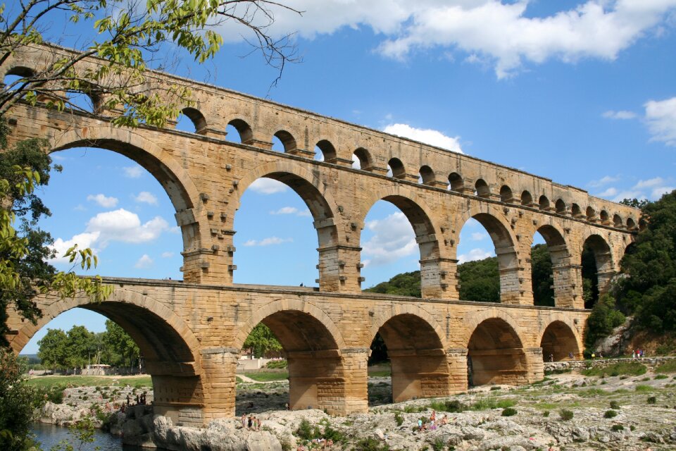 Holidays bridge architecture