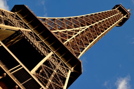 Toure Eiffel Tower Paris France - creative commons by gnuckx photo