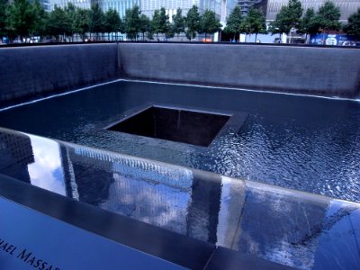 911 Memorial - World Trade Centre - Manhattan - New York - USA photo