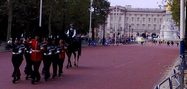 Changing of the Guard - The Mall - Buckingham Palace - London