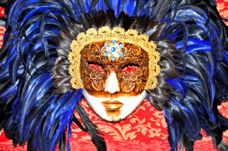 Venezian Carnival Mask Venice Italy - Creative Commons by gnuckx