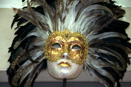 Venetian Carnival Mask - Maschera di Carnevale - Venice Italy - Creative Commons by gnuckx