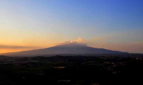 Volcano Etna at sunset - Creative Commons by gnuckx photo