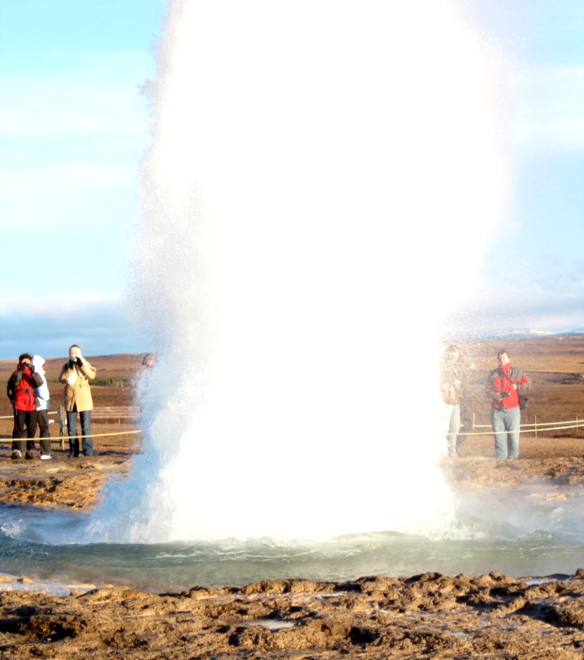 Strokkur Shows Its Stuff