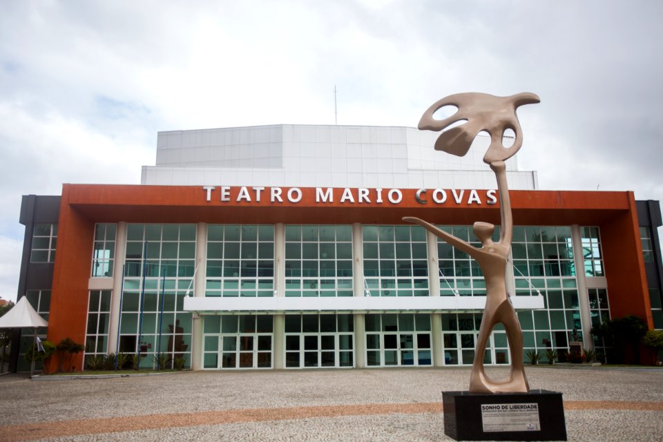 ROGERIO CASSIMIRO Teatro Municipal Mario Covas CARAGUATATUBA SP