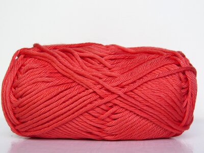 Crochet red cotton photo