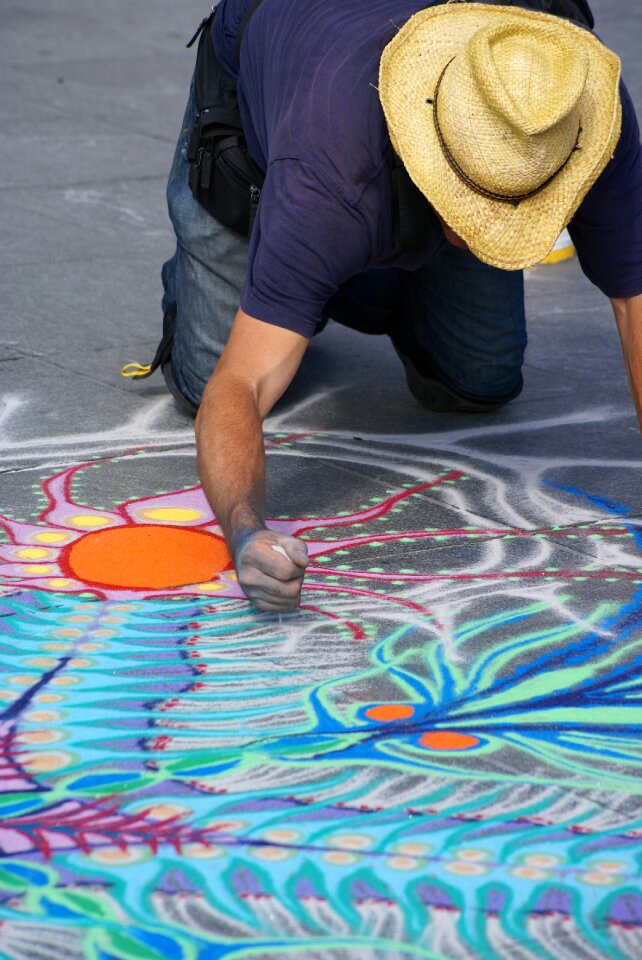 Artistic color creative
