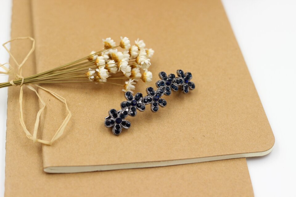 Jewelry the first flower hair clips