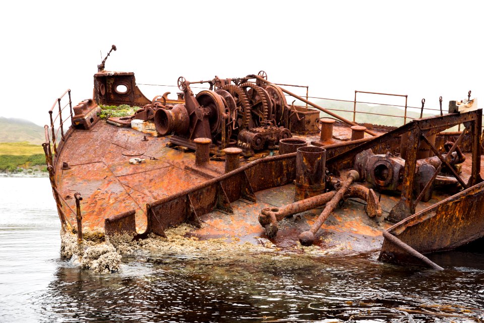 Sunken remains of the Borneo Maru, Kiska