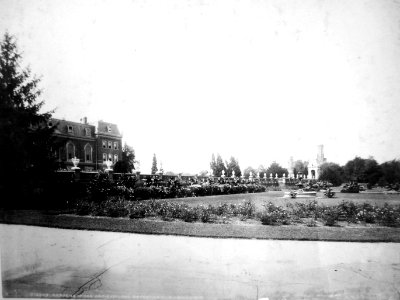 no date Agri gardens (b) Detroit Pub Co Lot 9072-H.