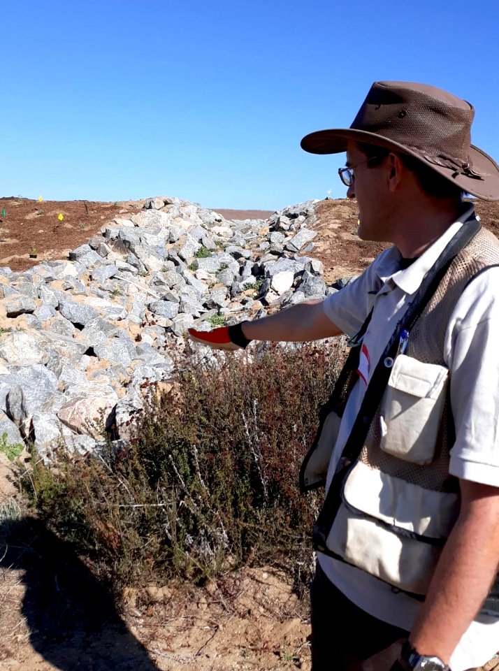 USFWS Partners for Fish and Wildlife biologist provides a tour of the Meadowview Restoration area in Temecula, CA