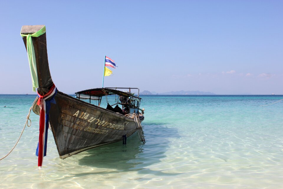 Sea boat white