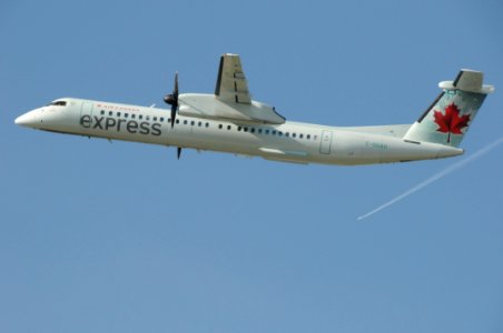 Dash in the sky with other plane