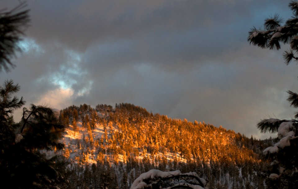 Sunset Lights Up Strawberry Mountain