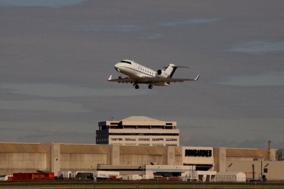 C-GQBQ, Canadair CL-600-2B16 Challenger 601-3A,
