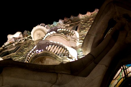 Mask-Like Balconies