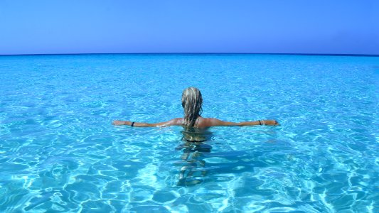 spiaggia dei conigli lampedusa carmen fiano sicilia photo