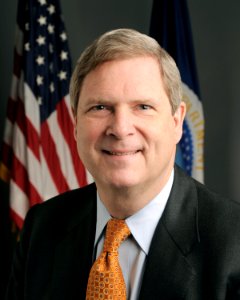 09di1006-06 Agriculture Secretary Tom Vilsack