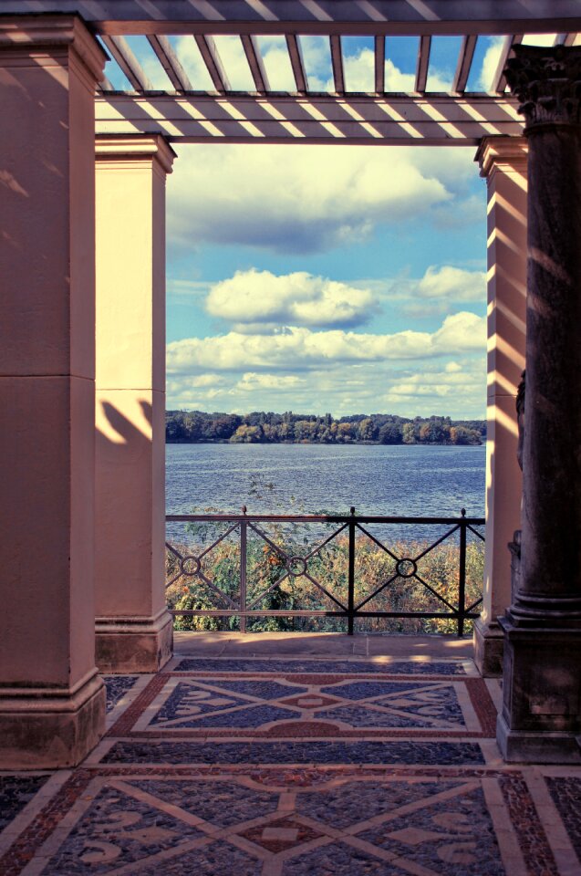 Archway panorama railing