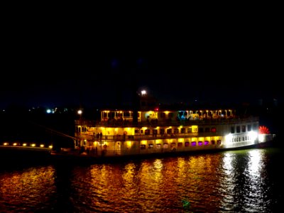 2-10824 New Orleans and. a steam boat dinner photo