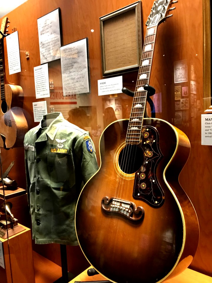 2180821 Nashville country music hall of fame museum