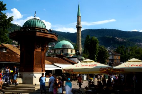 Sarajevo Pigeon Square photo