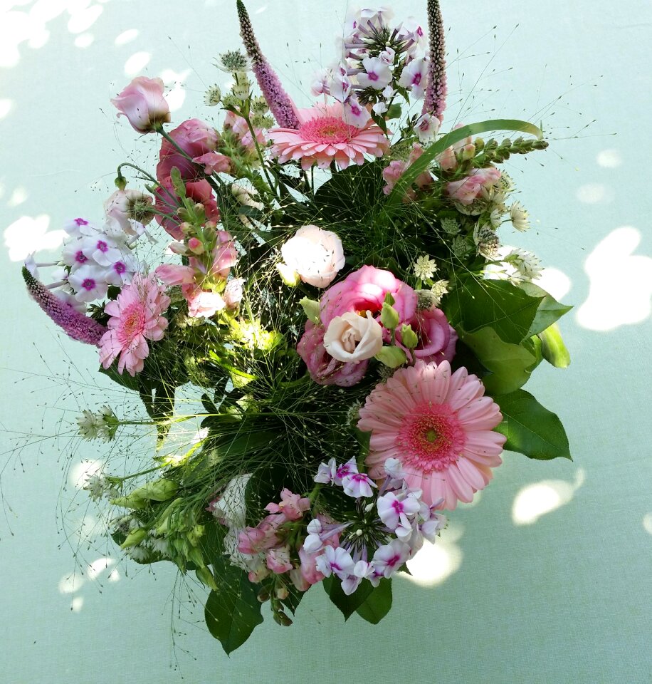 Bouquet flowers pink