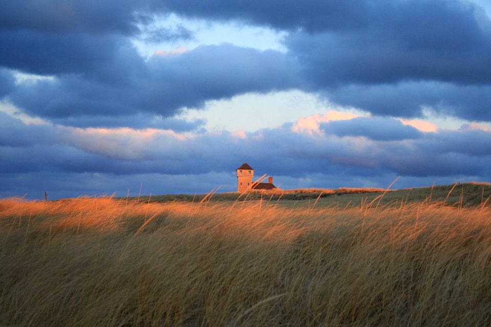 RacePoint-Old Harbor Life Saving Station, Sunset