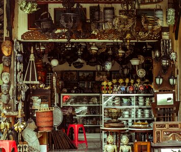 Shop souvenir brown shopping