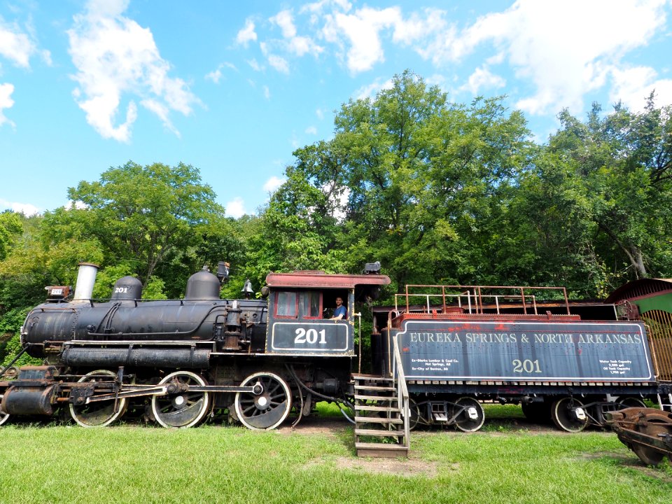 20180830 Eureka Spring Crescent Hotel + Railwat station
