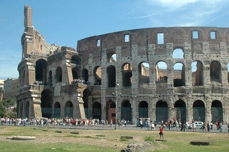 Architecture roman tourists photo