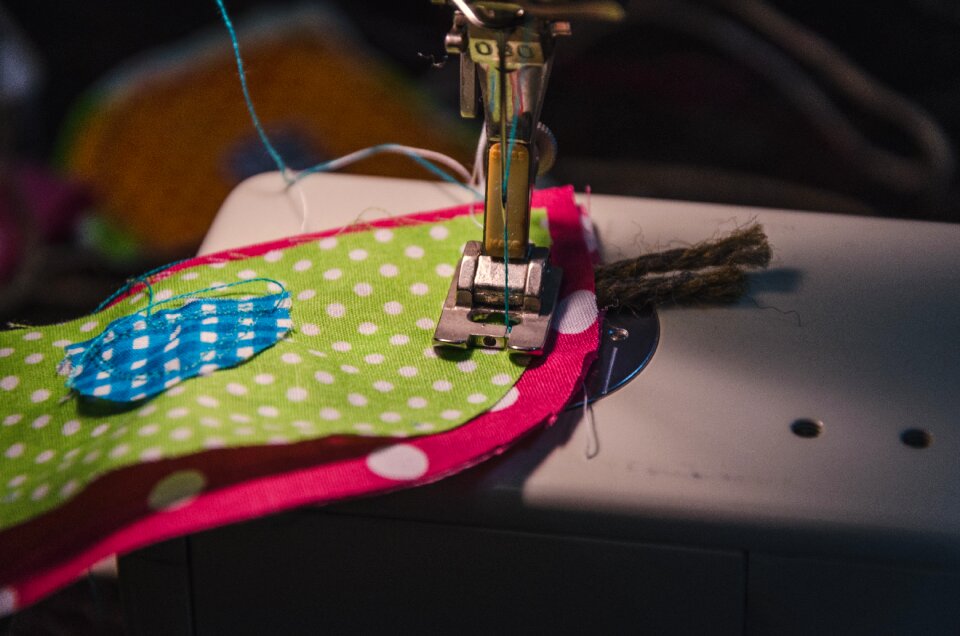 Hand labor sewing machine accuracy