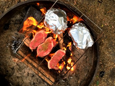 2017/365/191 Medium Rare, Please
