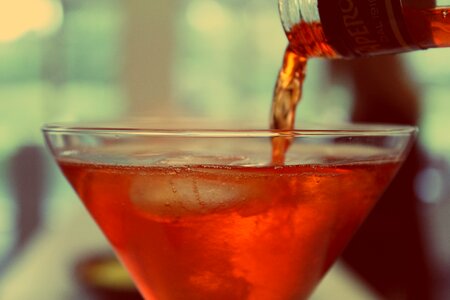 Beverage refreshment pour