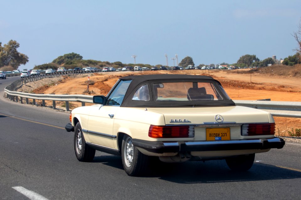 Mercedes 380