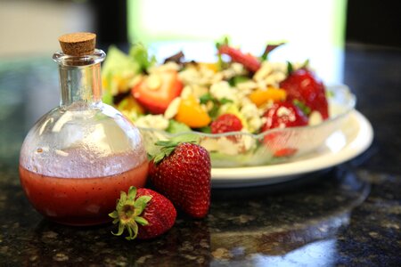 Food dressing salad