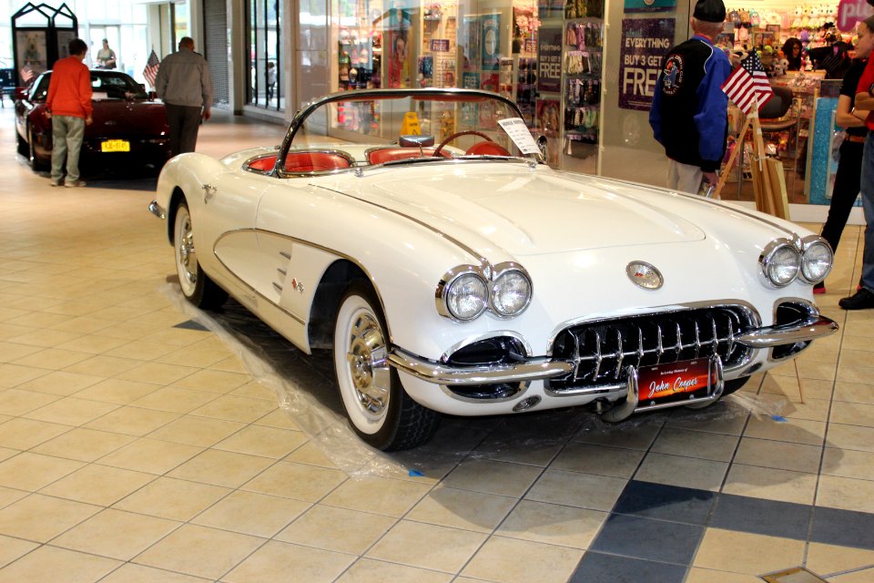 Corvette's Salute To all Veterans
